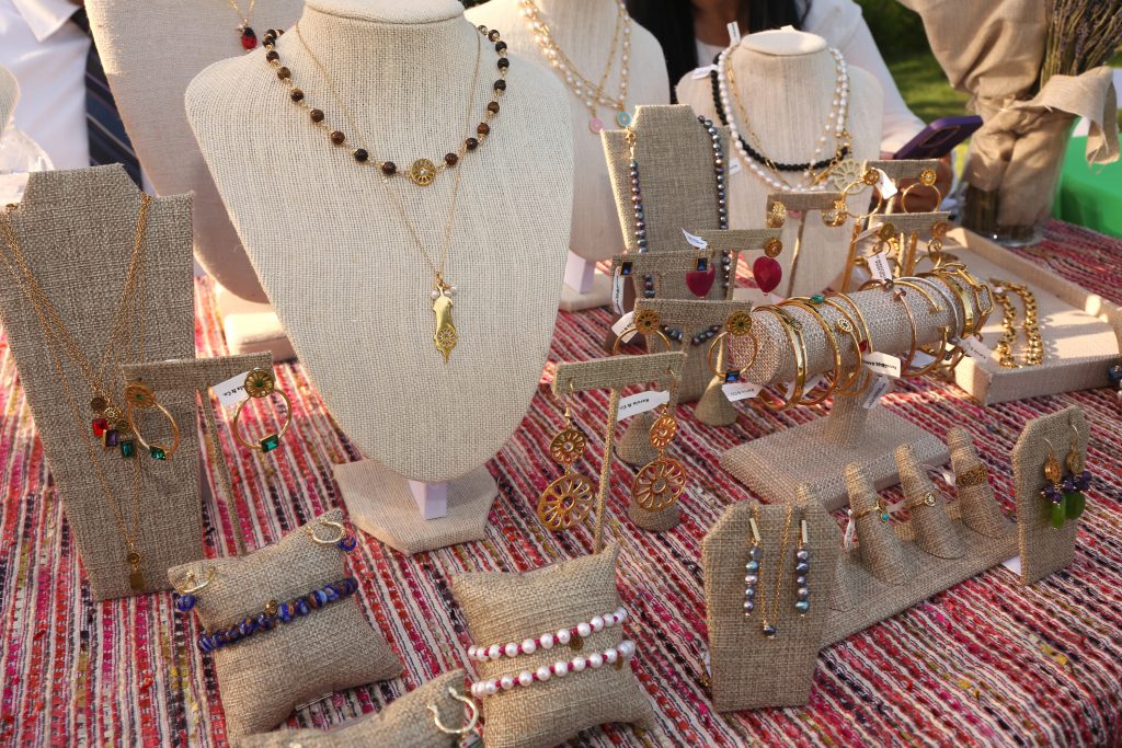 jewelry market
